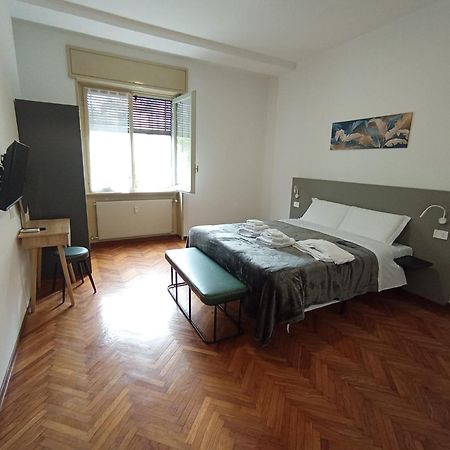 Megaride'S Dependance Hotel Комо Екстериор снимка