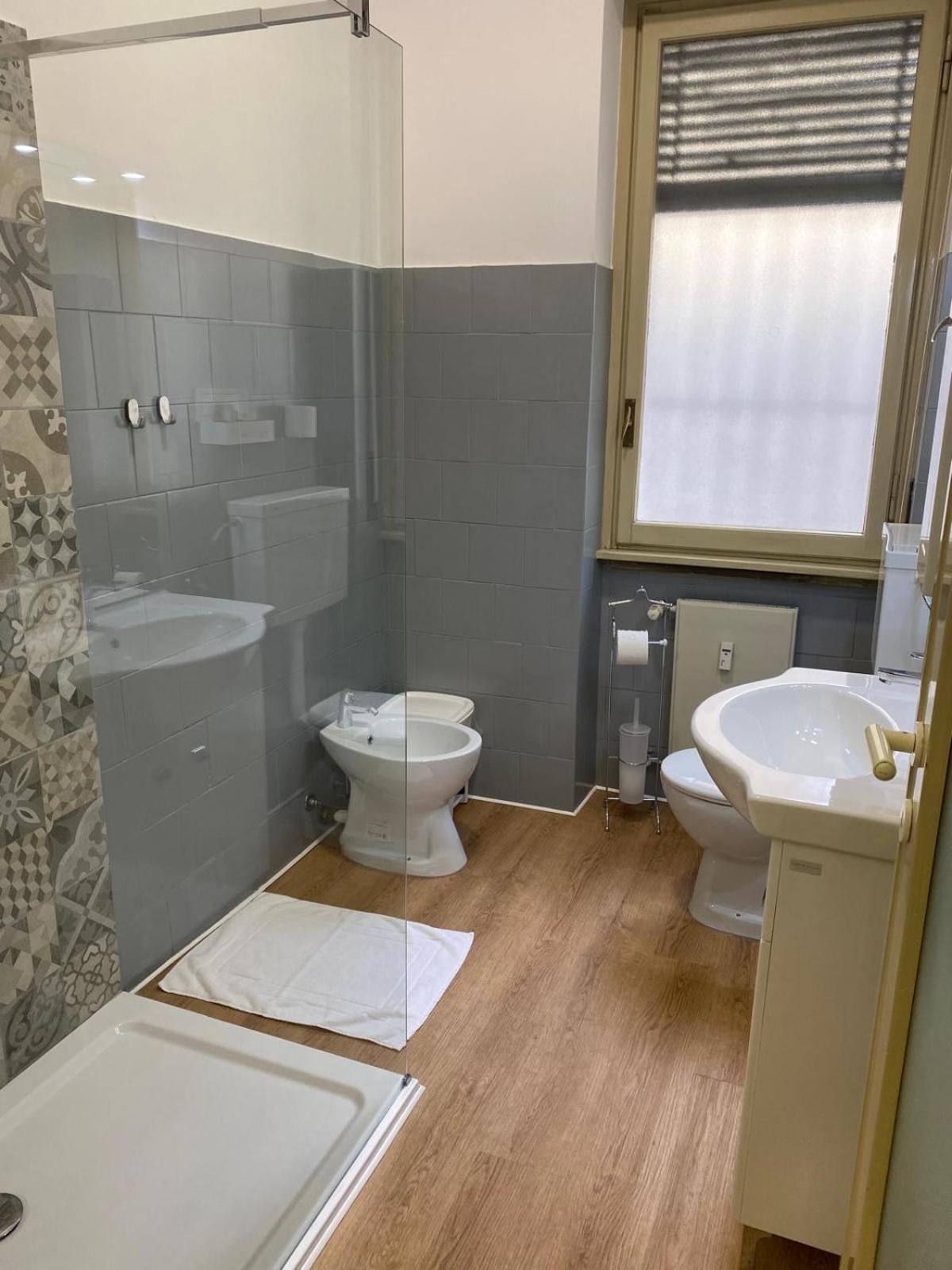 Megaride'S Dependance Hotel Комо Екстериор снимка