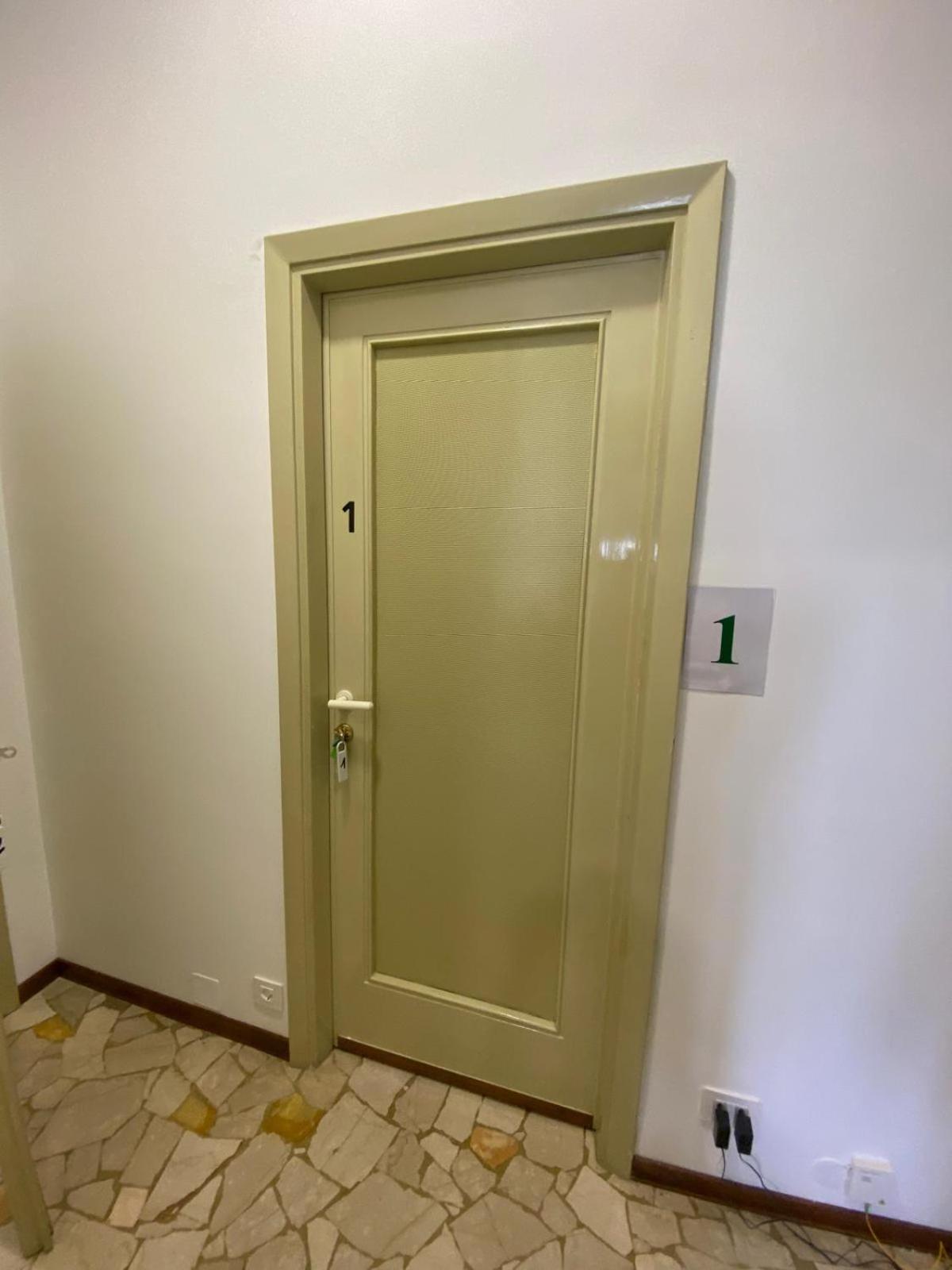 Megaride'S Dependance Hotel Комо Екстериор снимка